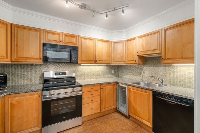 99 Fifer Lane 99, Lexington, MA 02420