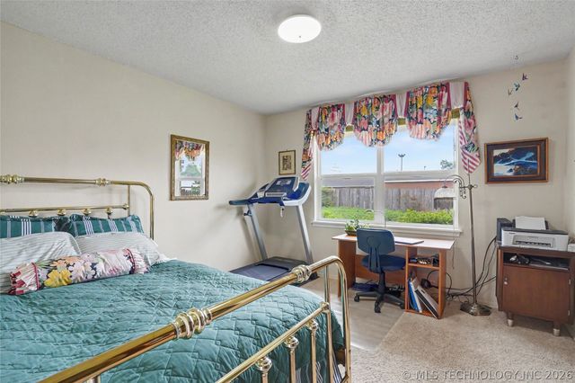 2525 S Hickory Avenue, Broken Arrow, OK 74012