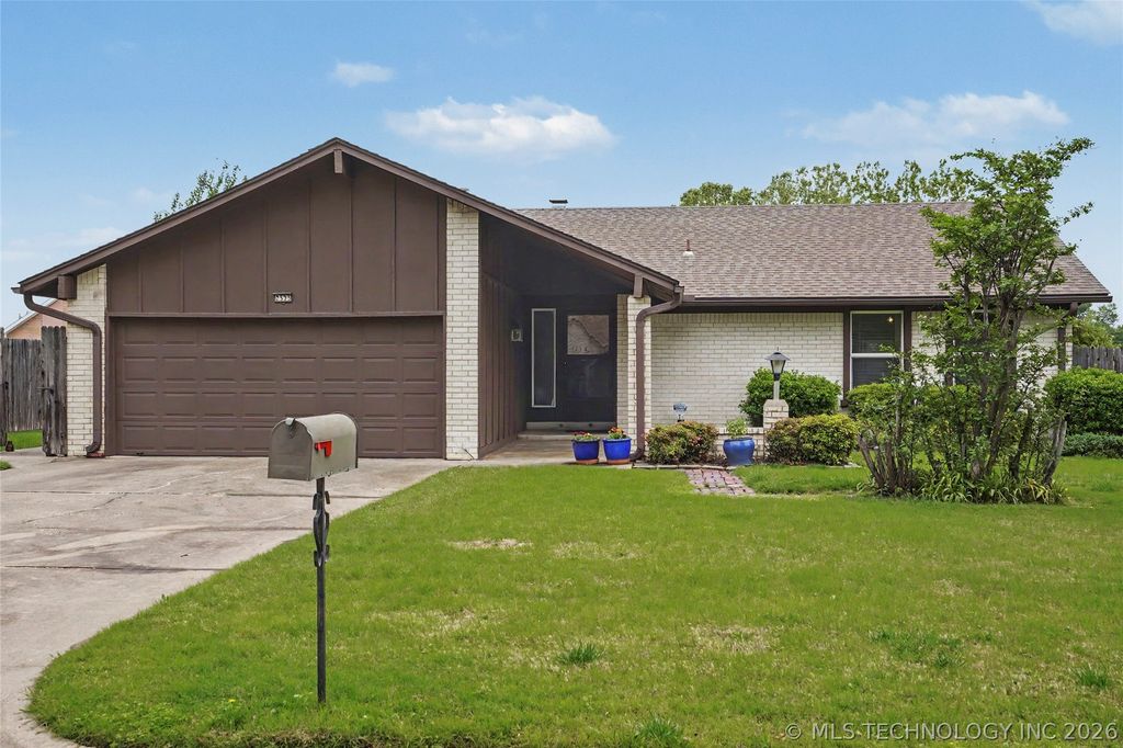 2525 S Hickory Avenue, Broken Arrow, OK 74012