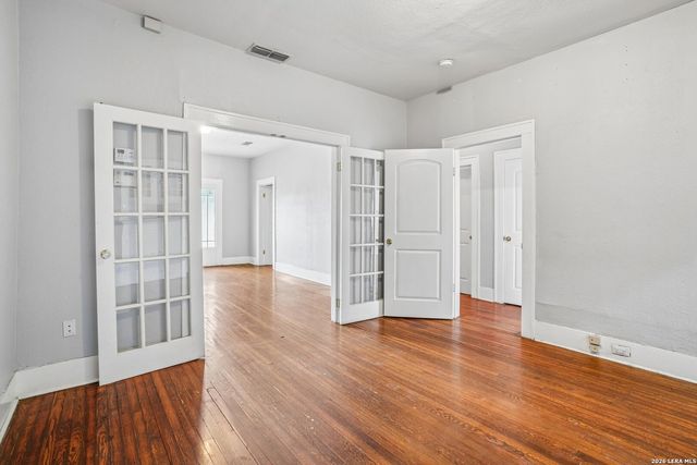 821 E QUINCY ST, San Antonio, TX 78215