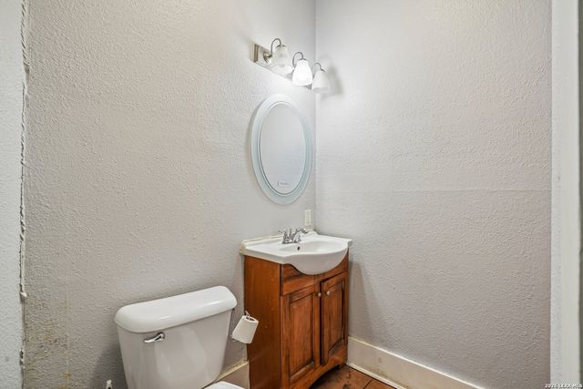 821 E QUINCY ST, San Antonio, TX 78215