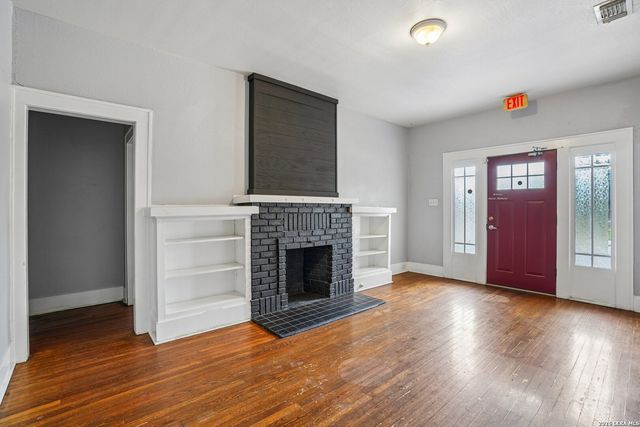 821 E QUINCY ST, San Antonio, TX 78215