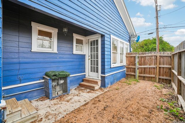 821 E QUINCY ST, San Antonio, TX 78215