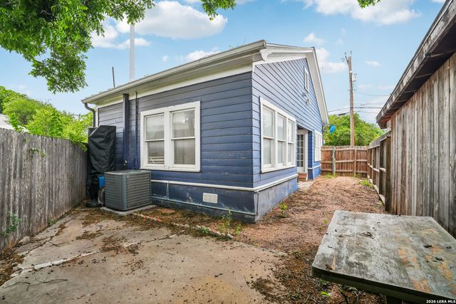821 E QUINCY ST, San Antonio, TX 78215