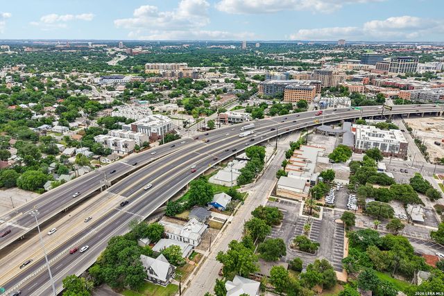 821 E QUINCY ST, San Antonio, TX 78215
