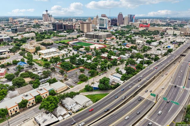 821 E QUINCY ST, San Antonio, TX 78215