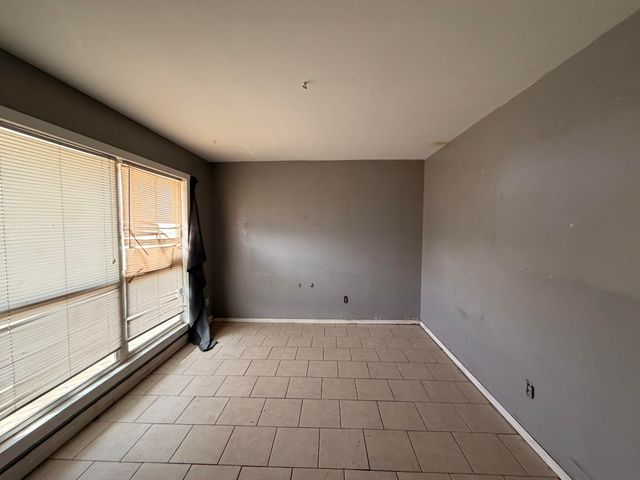 1821 E 1st Place, Lubbock, TX 79403