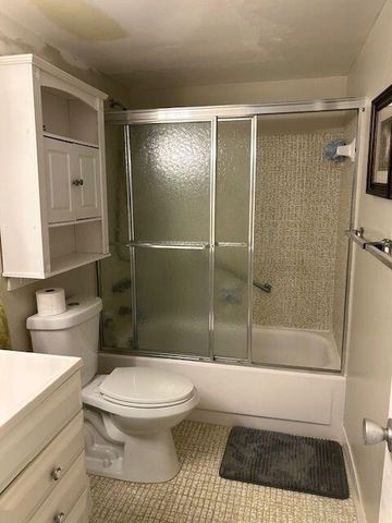 2615 S Garden Drive 103, Lake Worth, FL 33461