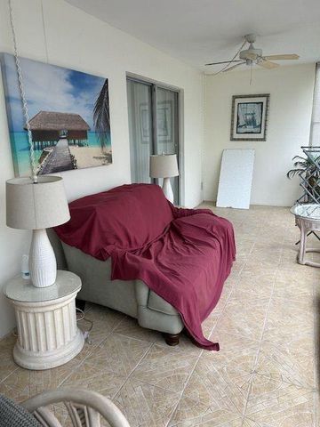 2615 S Garden Drive 103, Lake Worth, FL 33461