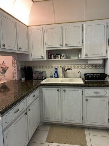 2615 S Garden Drive 103, Lake Worth, FL 33461