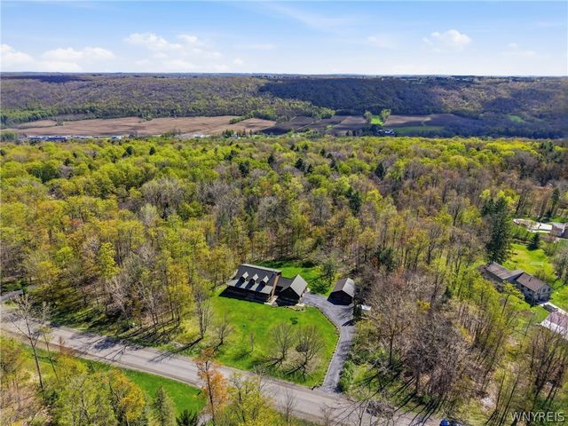 23 Cherrywood Ridge, Holland, NY 14080