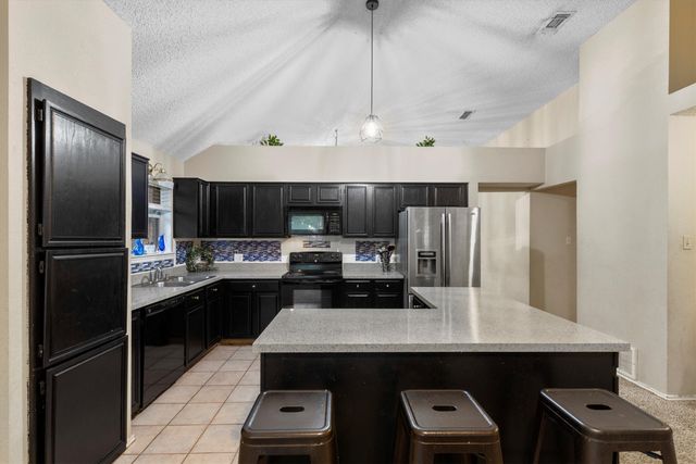 8729 Sabinas Trail, Fort Worth, TX 76118