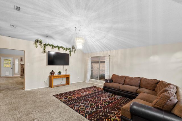 8729 Sabinas Trail, Fort Worth, TX 76118