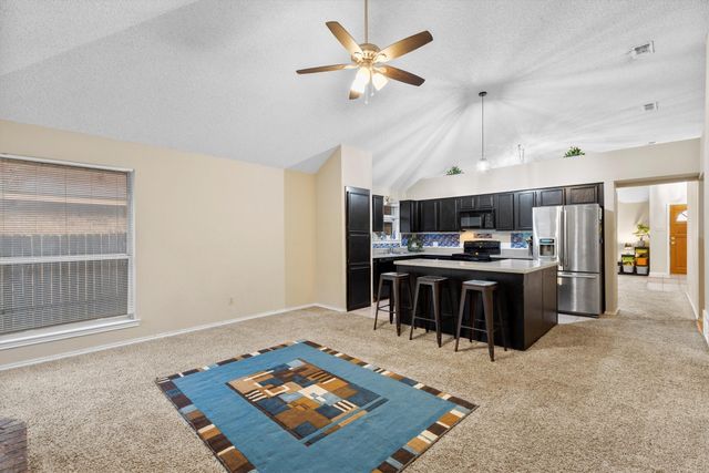 8729 Sabinas Trail, Fort Worth, TX 76118