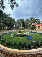 10765 Cleary Boulevard 109, Plantation, FL 33324