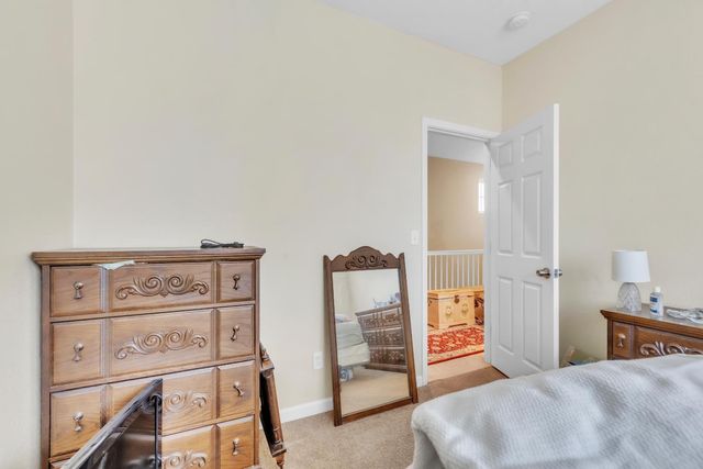 220 Cicero Cir, Elk Grove, CA 95758