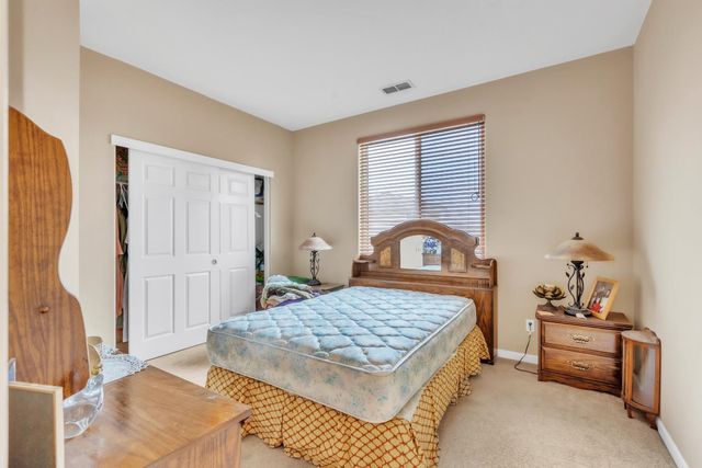 220 Cicero Cir, Elk Grove, CA 95758