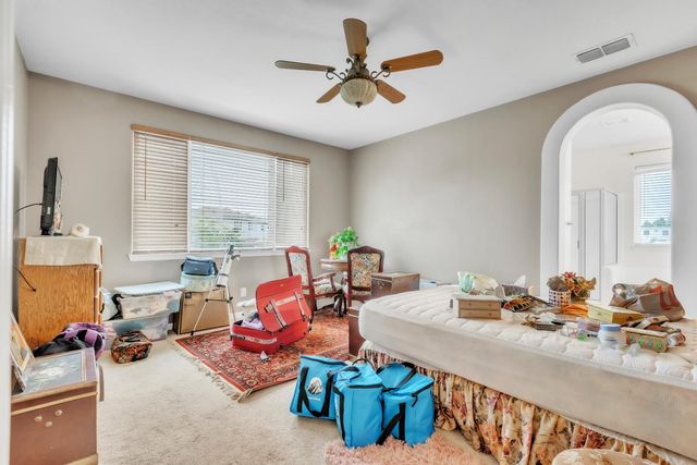 220 Cicero Cir, Elk Grove, CA 95758