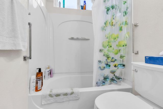 220 Cicero Cir, Elk Grove, CA 95758