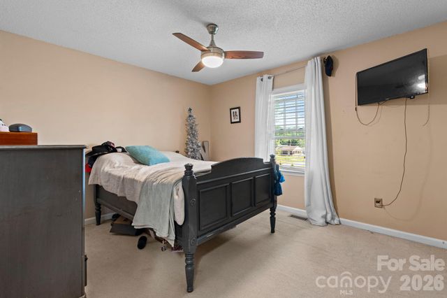 5750 Ellenwood Road, Granite Falls, NC 28630