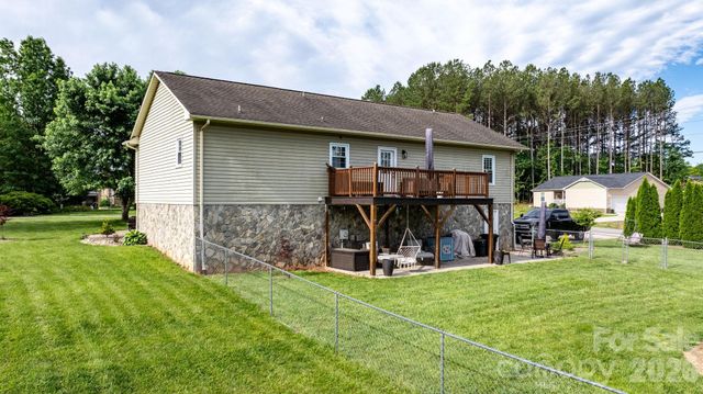 5750 Ellenwood Road, Granite Falls, NC 28630