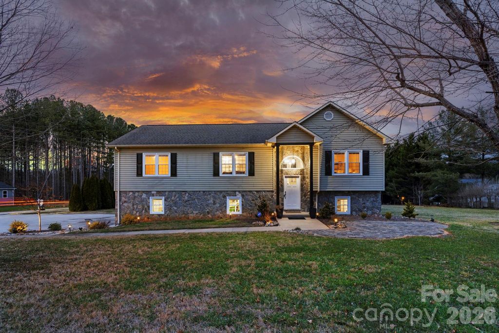 5750 Ellenwood Road, Granite Falls, NC 28630