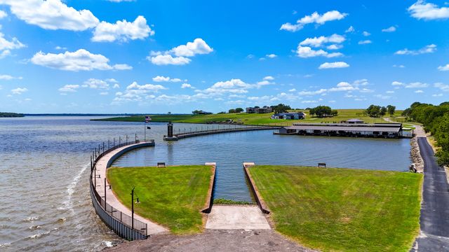 106 Pond Trail, Kemp, TX 75143