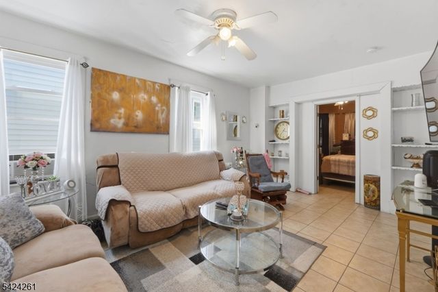 451 E 31St St, Paterson City, NJ 07504