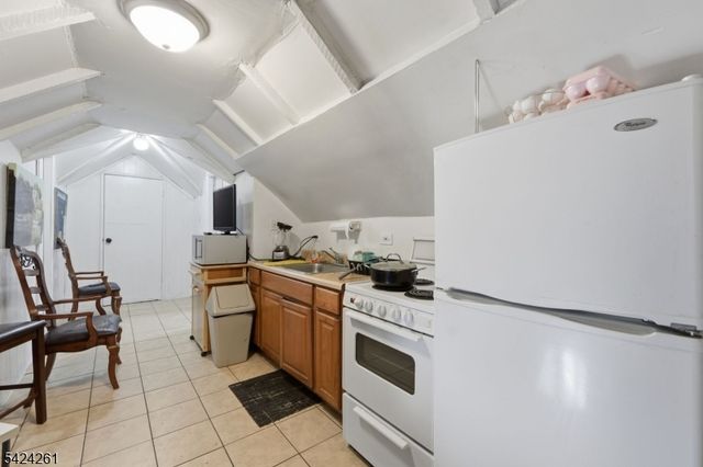 451 E 31St St, Paterson City, NJ 07504