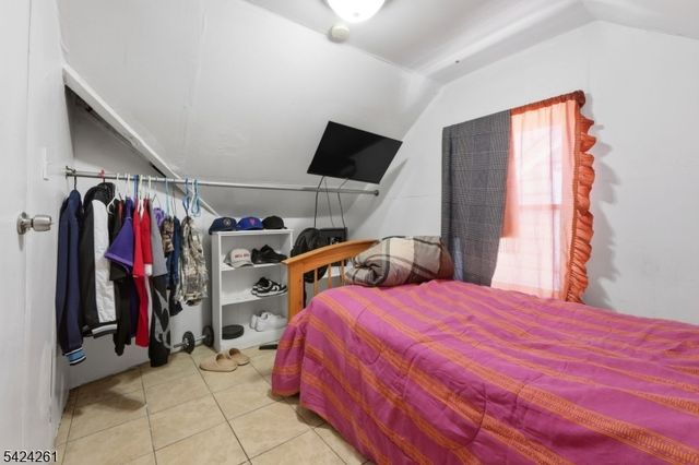 451 E 31St St, Paterson City, NJ 07504