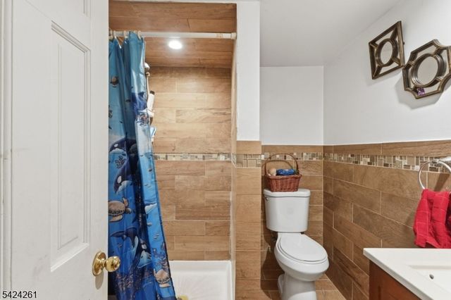 451 E 31St St, Paterson City, NJ 07504