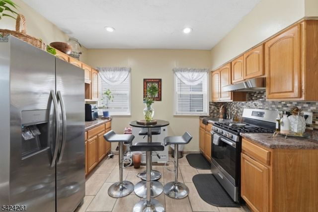 451 E 31St St, Paterson City, NJ 07504