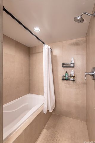 1837 Kalakaua Avenue 2206, Honolulu, HI 96815