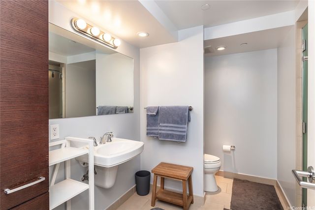 1837 Kalakaua Avenue 2206, Honolulu, HI 96815