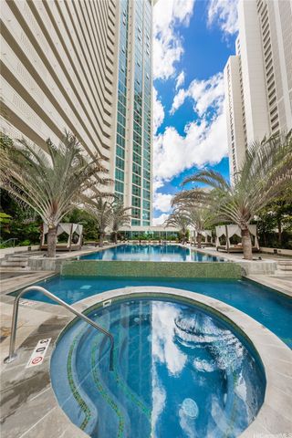 1837 Kalakaua Avenue 2206, Honolulu, HI 96815