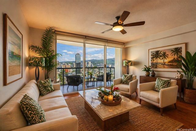 1837 Kalakaua Avenue 2206, Honolulu, HI 96815