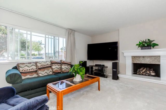9331 La Cortinilla Avenue, Fountain Valley, CA 92708