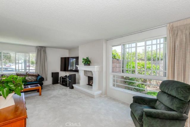9331 La Cortinilla Avenue, Fountain Valley, CA 92708