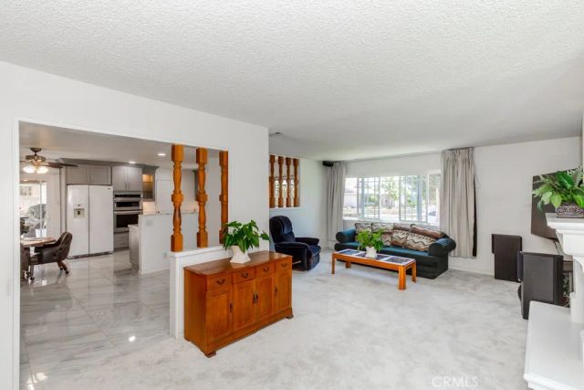 9331 La Cortinilla Avenue, Fountain Valley, CA 92708