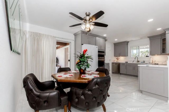9331 La Cortinilla Avenue, Fountain Valley, CA 92708