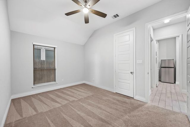 512 Monrovia CT, Liberty Hill, TX 78642