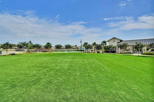 512 Monrovia CT, Liberty Hill, TX 78642