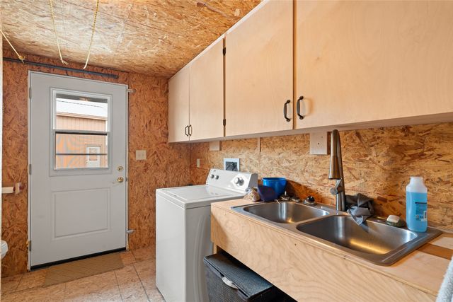 75 Verdi Street, Abiquiu, NM 87510