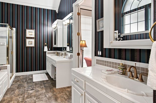 528 Chateau Trail, Arlington, TX 76012