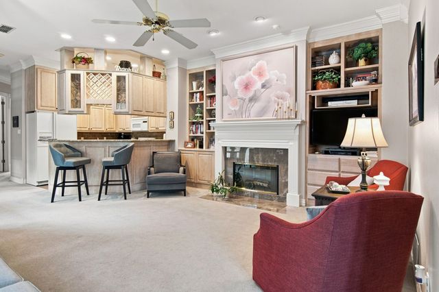 528 Chateau Trail, Arlington, TX 76012