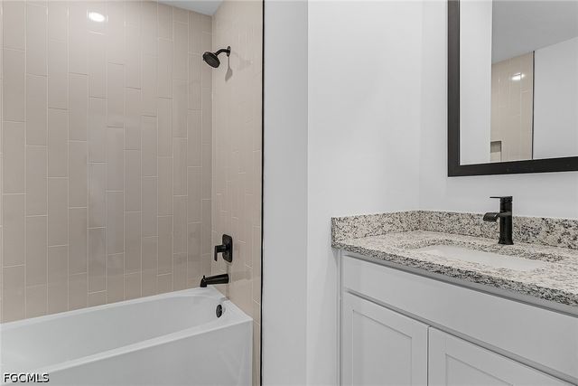 2809 NW 27th AVE, Cape Coral, FL 33993