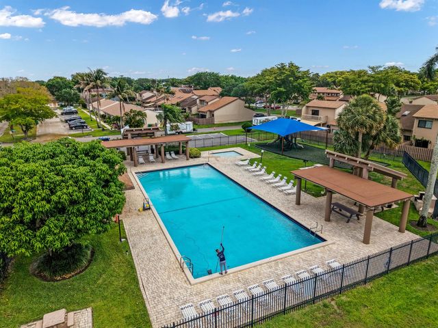 2026 SW 81st Way, Davie, FL 33324