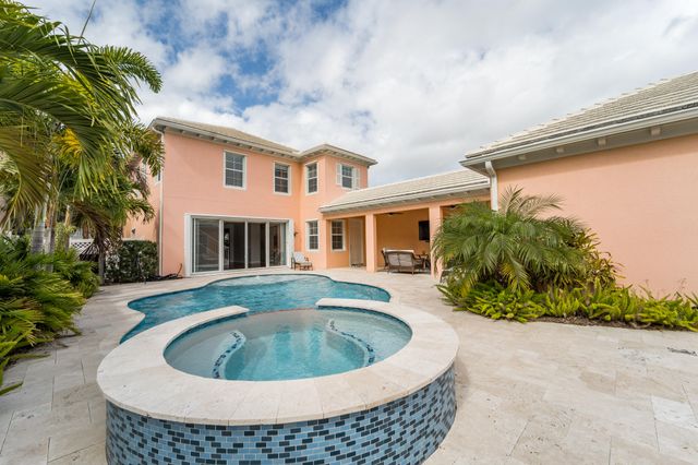 2625 E Community Drive, Jupiter, FL 33458