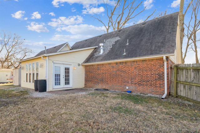 2412 S Maywood Drive, Claremore, OK 74017
