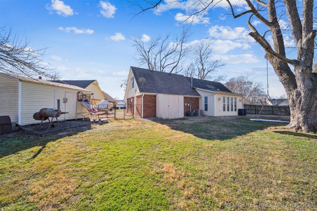 2412 S Maywood Drive, Claremore, OK 74017